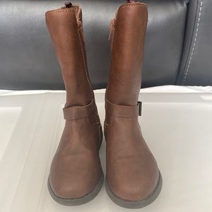 Toddler girl tall boots in excellent condition.